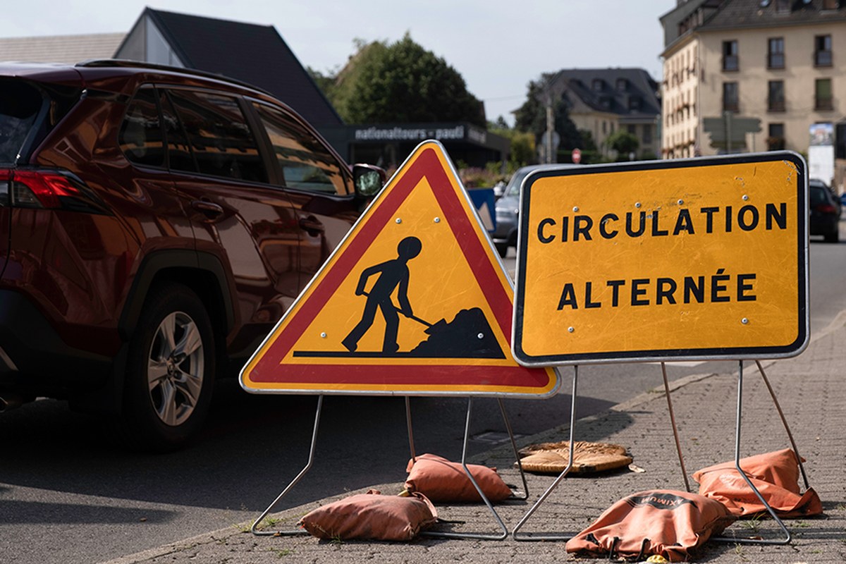 Schéma d’implantation de la signalisation d’un chantier fixe en zone urbaine